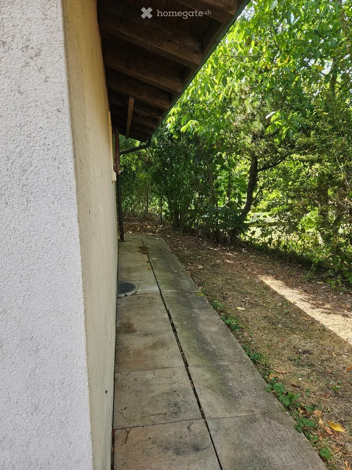 Charmantes 6-Zimmer-Zweifamilienhaus in Zwingen – ruhige Lage mit schöner Aussicht