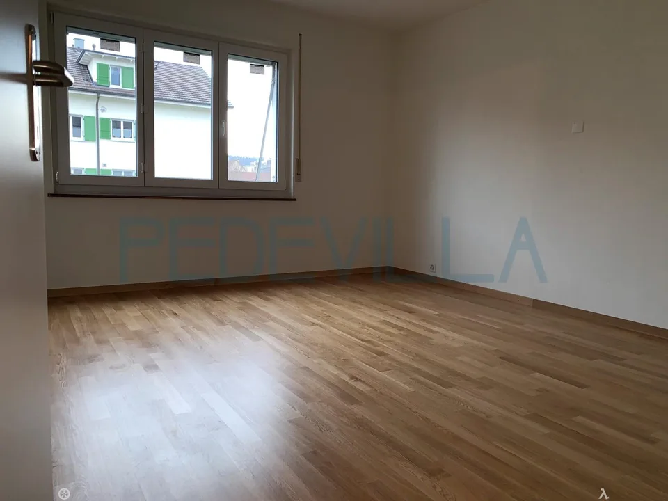Zu vermieten ? 2,5-Zimmer-Wohnung im 1. Stock