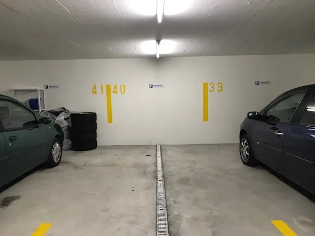 Parcheggi in garage a Kleinandelfingen in affitto