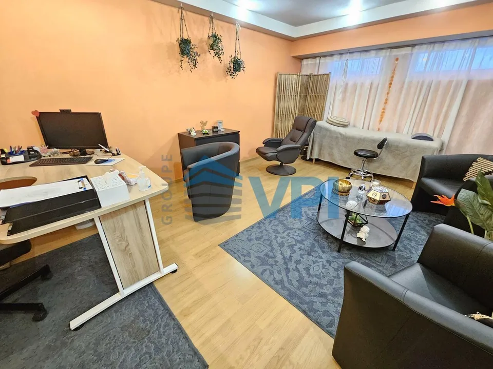 Bureaux, cabinet de 81 m2 à Vernier