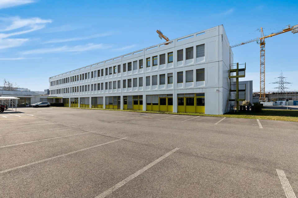 Office - 21 m² - Close to amenities/transports - Satigny
