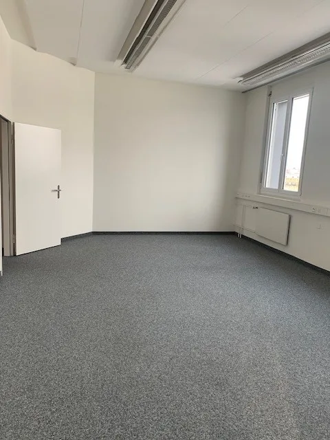 Schöne helle Büros 252 m2 in Urdorf
