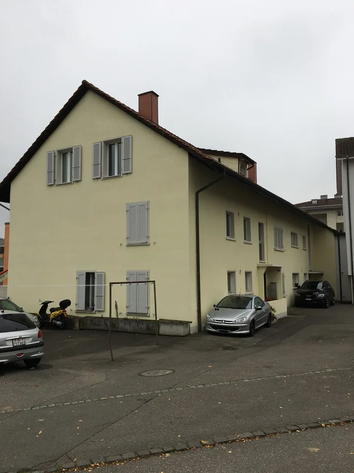 3.5-Zimmerwohnung im 1.OG nahe Bahnhof