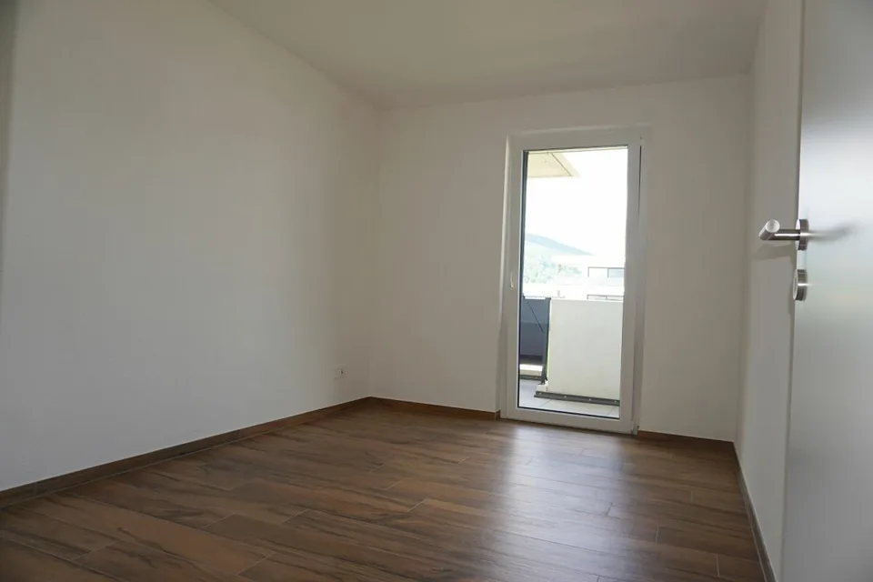 Wohnung mit 4,5 Zimmern - Nettofläche von 105 m2 - Terrasse von 40 m2 - West-Nord/West ausgerichtet
