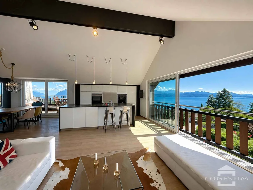 Spacieux duplex de 5.5 pièces avec terrasse et vue sur le Lac Léman