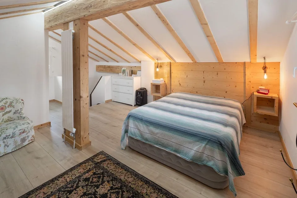 Charmantes 4.5-Zimmer-Chalet in Lens – Vollständig renoviert mit herrlicher Aussicht
