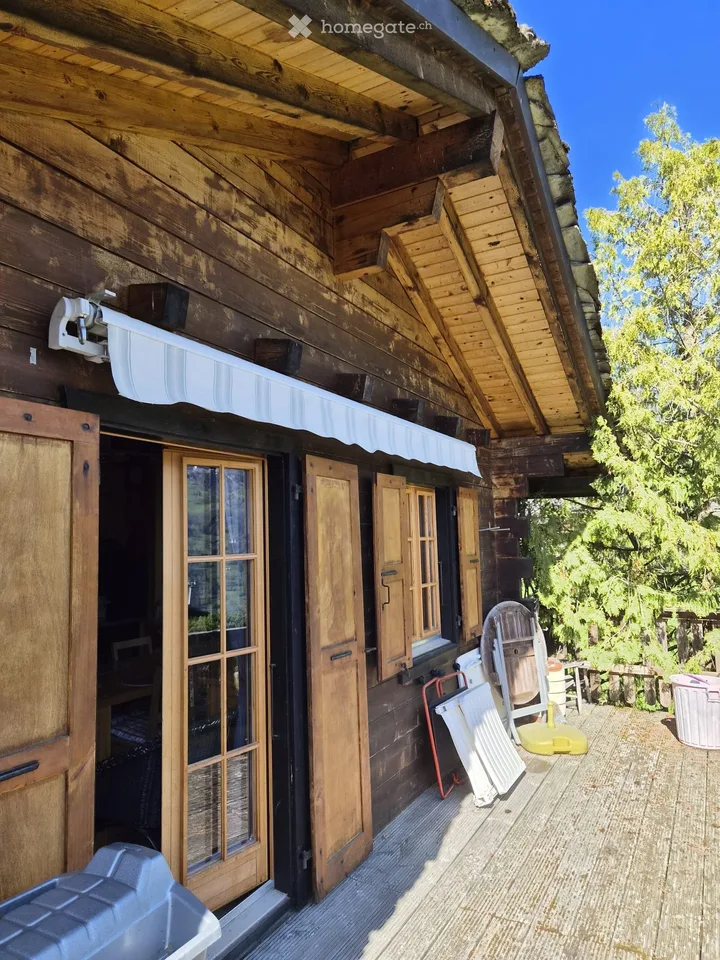 Chalet di 3 camere a Bruson con terreno edificabile 493 m2 in vendita