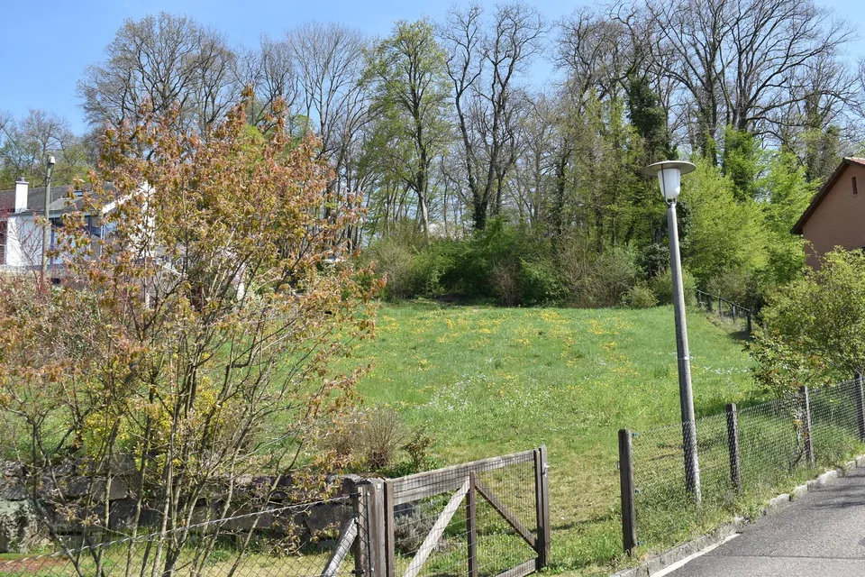 Gelegenheit Repräsentative Baulandparzelle am Sonnenhügel v. Dornach, traumhafte Aussicht inclusive