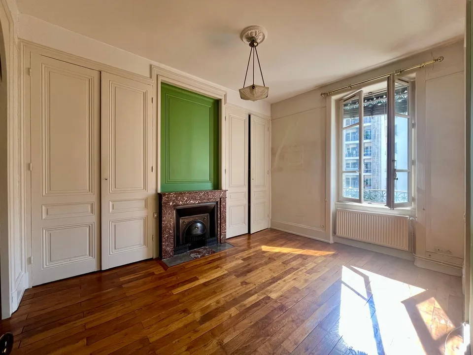 EXCLUSIVITE - T2 de 59,13m2 (loi Carrez) - 3ème étage