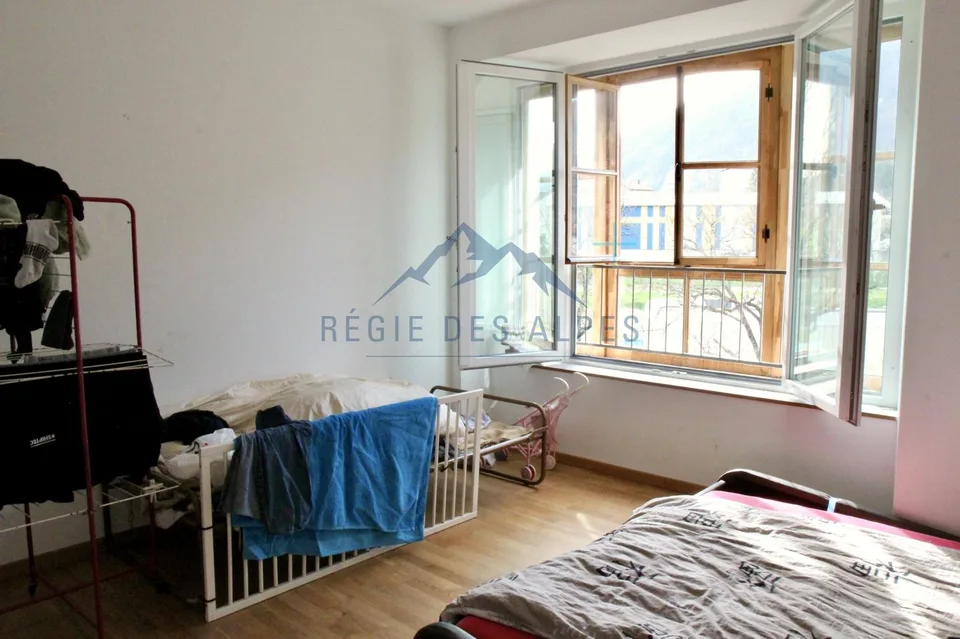 Wohnung am Flussufer: Moderne und Idylle in der Nähe der Natur (Lot 8)