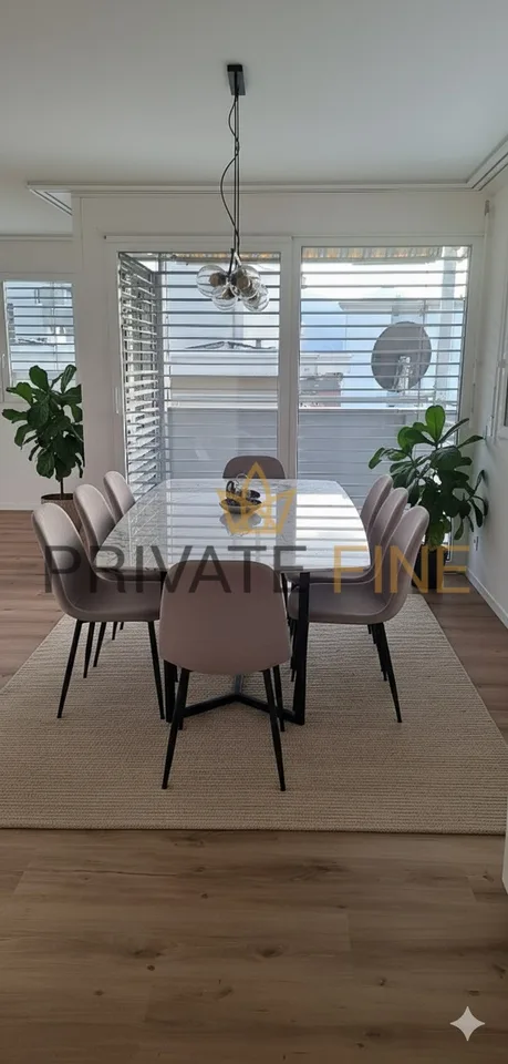 Moderne 3.5-Zi.-Wohnung zentral mit herrlicher Sicht (19)