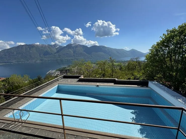 Zu verkaufen in Orselina 3.5-Zimmerwohnung mit Seesicht und Schwimmbad – photo 11 sur 12