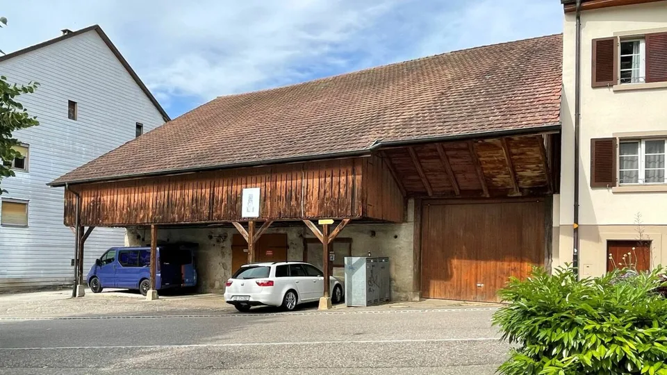 3-Familien-Wohnhaus und Ökonomietrakt mit Ausbaupotential (vollvermietet) in Buckten/BL