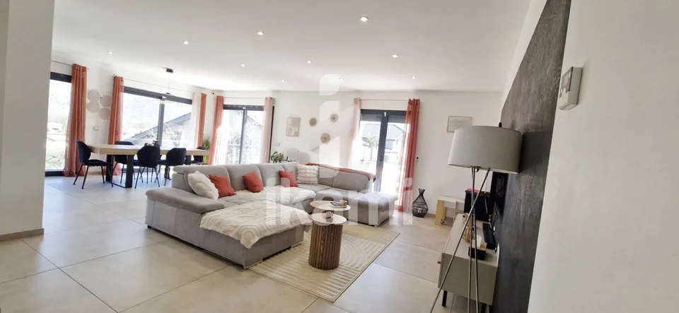 Lathuile, Casa 165 m² con piscina a 1 km dal lago di Annecy, Colpo sicuro