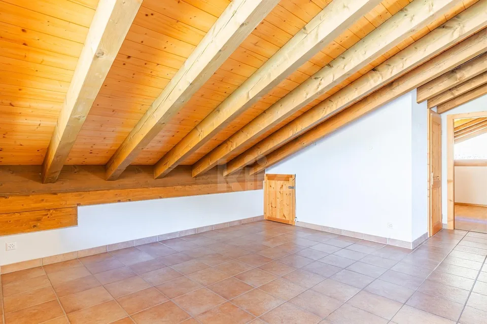 Schönes Apartment mit Balkon und freier Sicht