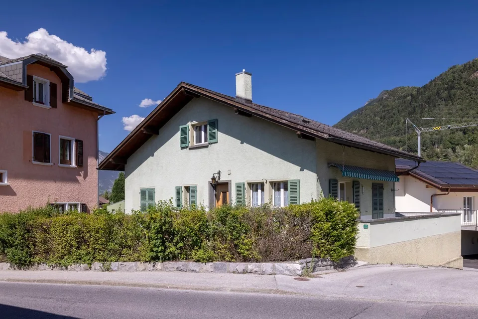 Maison avec grand potentiel à Chalais