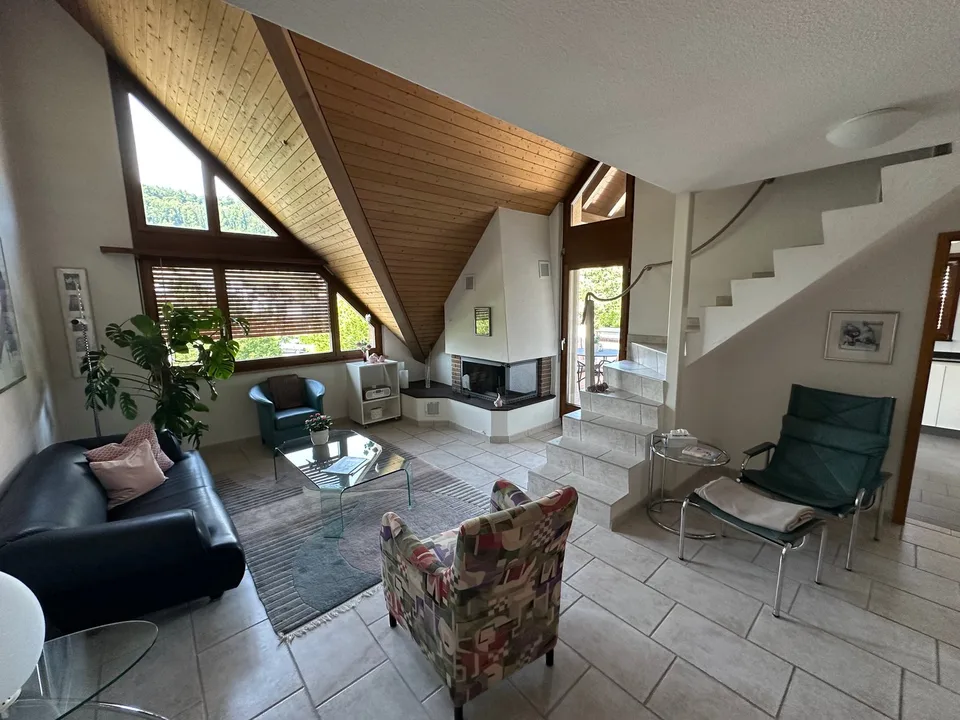 Ampio appartamento di 4,5 locali con grande galleria (80m2) e vista panoramica a Zurzach