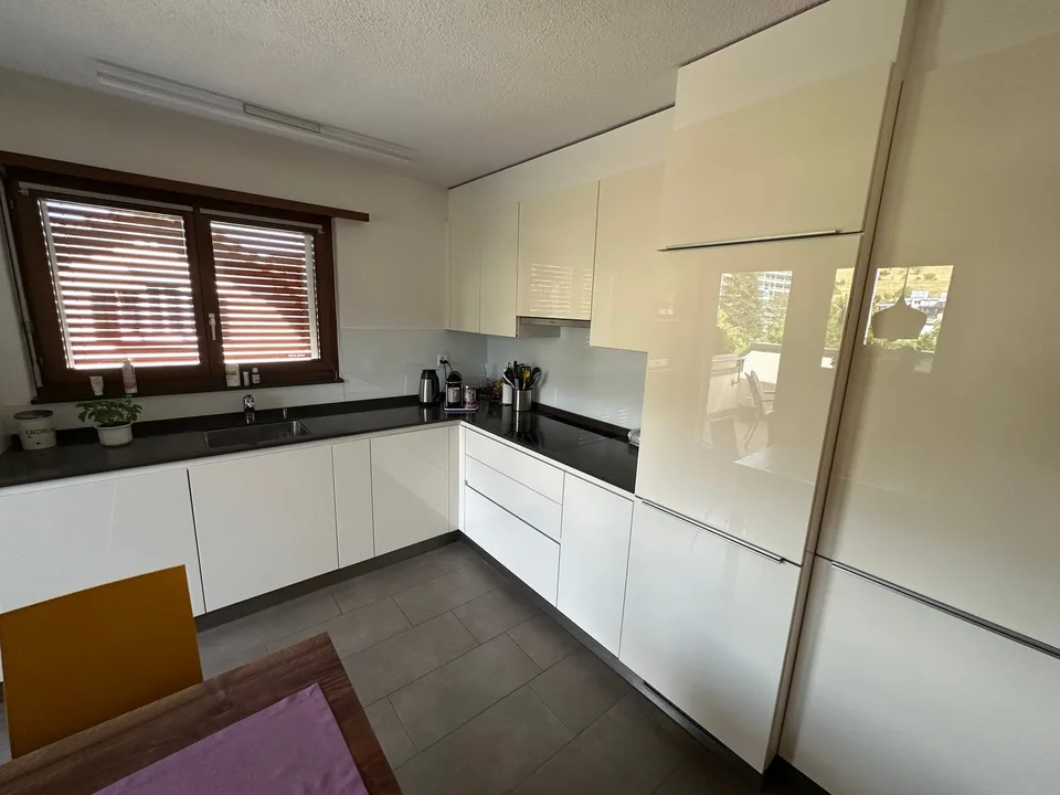 Ampio appartamento di 6,5 locali con grande galleria (80m2 = 2 locali) e vista panoramica a Zurzach – foto 7 di 17