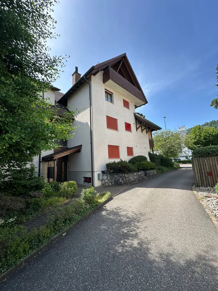 Ampio appartamento di 6,5 locali con grande galleria (80m2 = 2 locali) e vista panoramica a Zurzach – foto 16 di 17