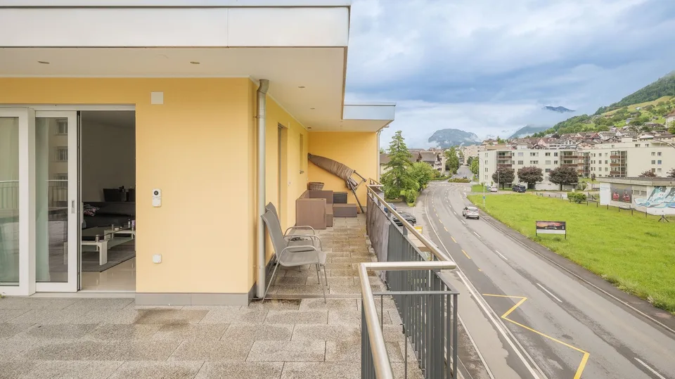 Maison multifamiliale moderne avec trois appartements de 3,5 pièces à Buochs – photo 6 sur 11