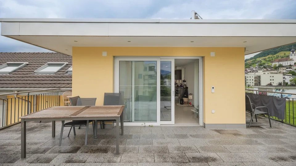 Maison multifamiliale moderne avec trois appartements de 3,5 pièces à Buochs – photo 7 sur 11