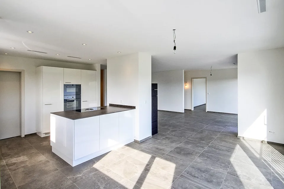 Appartamento da sogno di 4,5 locali con una vista meravigliosa e molti parcheggi