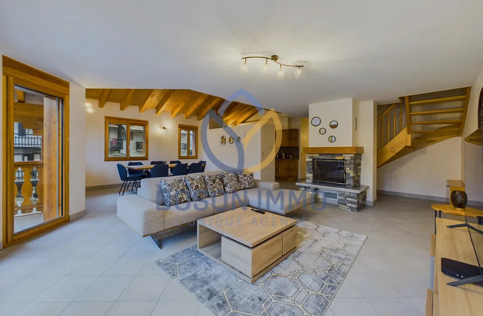 Attique lumineux aux Marécottes avec mezzanine et vue sur les Alpes !