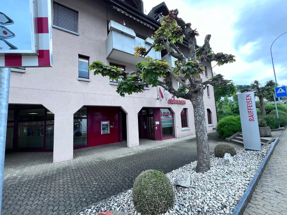 Bin i Gopfriedstutz un chiosco.. o öppa una Banca? Bin i un Albergo o una Cassaforte?