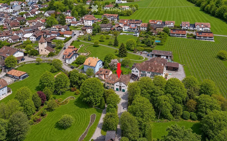 Wohngebäude mit hohem Entwicklungspotenzial in Begnins