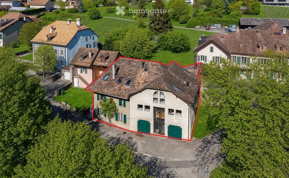 Wohngebäude mit hohem Entwicklungspotenzial in Begnins