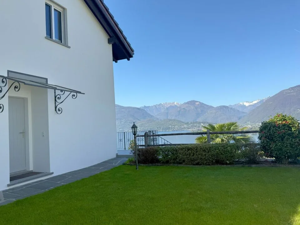 Komplett renoviertes Ferienhaus mit Traumaussicht