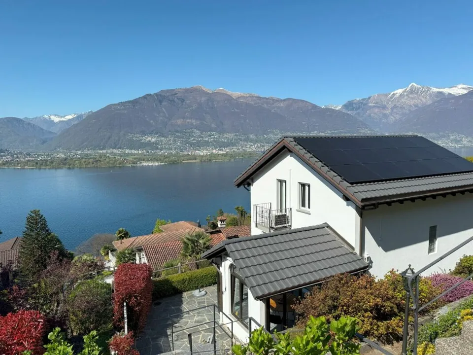 Komplett renoviertes Ferienhaus mit Traumaussicht