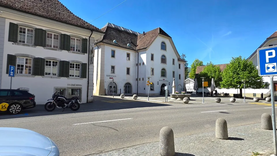 Charmantes Mehrfamilienhaus mit Gewerbe an zentraler Lage in Balsthal