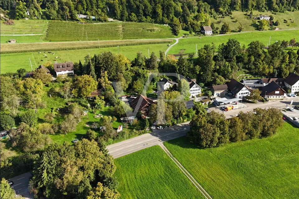Rara riserva di terreno sul lago di Zurigo: ampia combinazione di lotti con varie zone