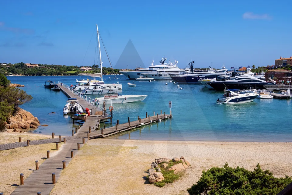 CASA A SCHIERA CON VISTA MARINA DI PORTO CERVO
