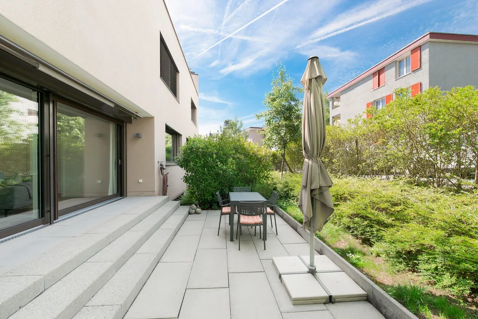 Appartamento giardino 4.5 locali di alta qualità con posto auto – foto 12 di 13
