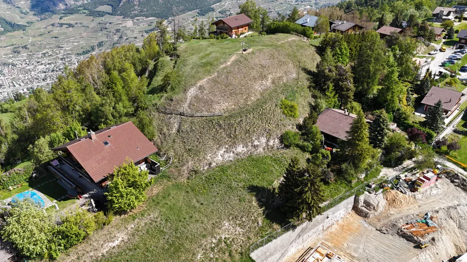 À vendre - Terrain à Nax (Pelleivro) - 1'377 m² - Zone chalet