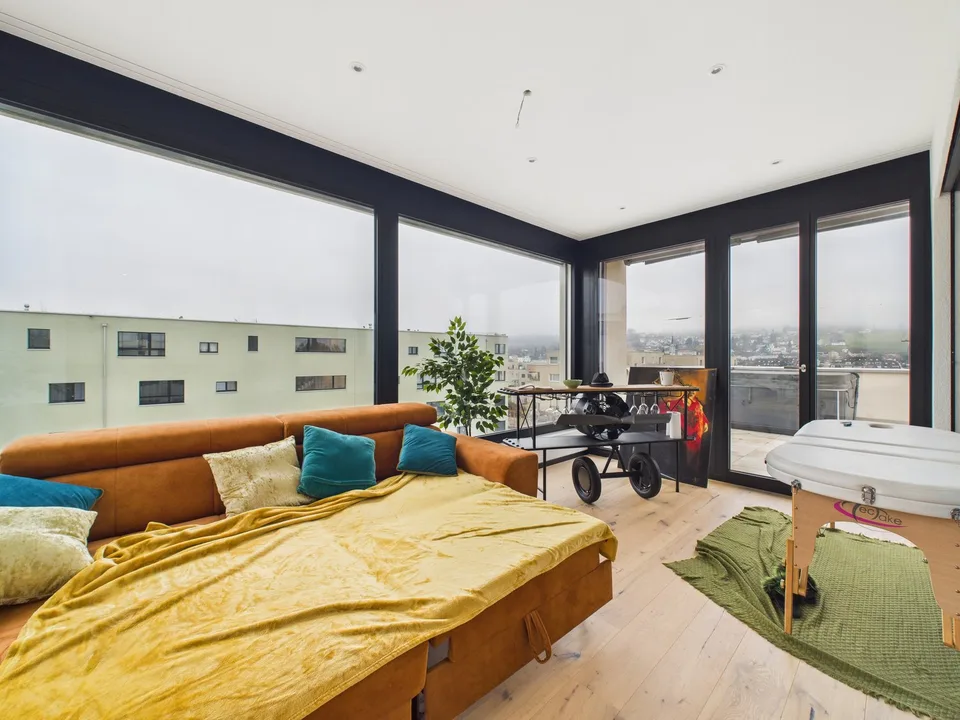 Lumière. Air. Luxe. – Appartement d'attique exclusif 5.5 pièces avec Jacuzzi & serre – photo 19 sur 22