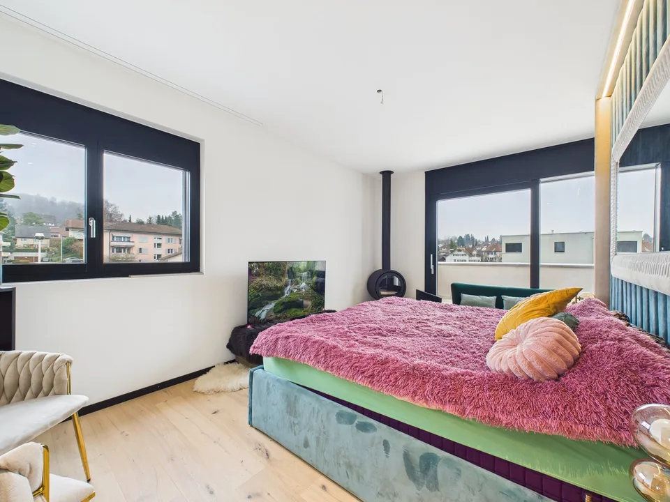 Lumière. Air. Luxe. – Appartement d'attique exclusif 5.5 pièces avec Jacuzzi & serre – photo 12 sur 22