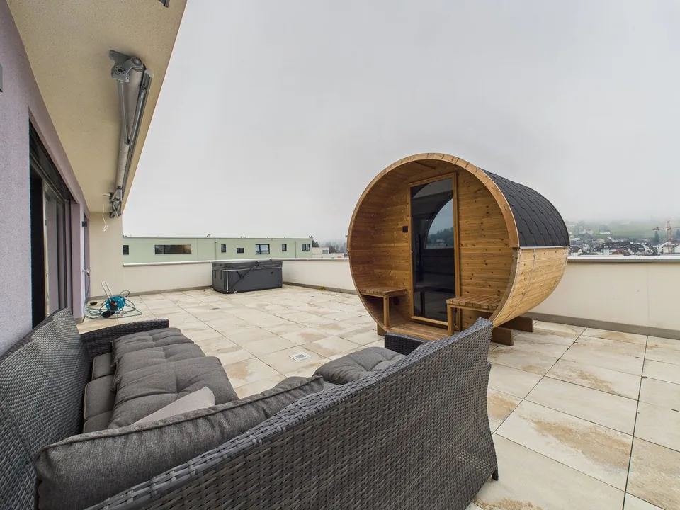 Lumière. Air. Luxe. – Appartement d'attique exclusif 5.5 pièces avec Jacuzzi & serre – photo 22 sur 22