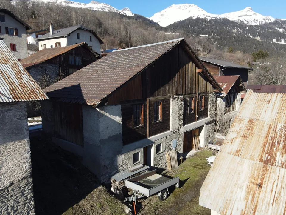 Gelegenheit: Neues Chalet und 1 Studio