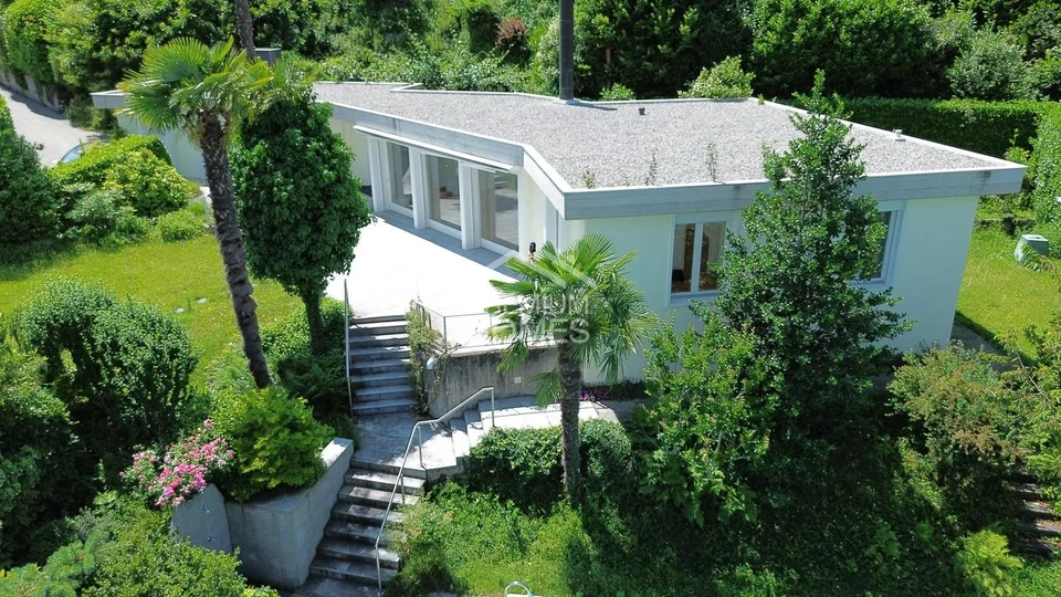Residenza di lusso con privacy e vista sul lago
