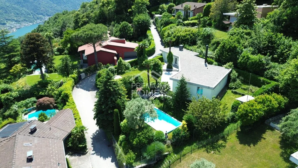 Luxuriöse Residenz mit Privatsphäre und Seeblick