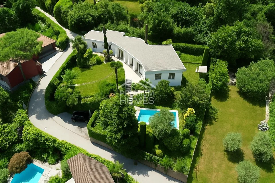 Residenza di lusso con privacy e vista sul lago