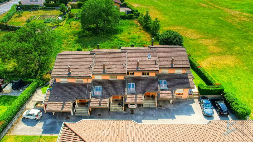 EXCLUSIVITE Splendide villa mitoyenne de 5½ avec jardin à Chippis