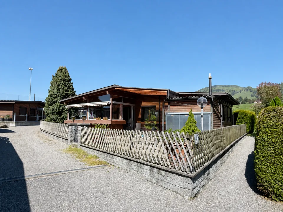 Chalet-Auszeit im Toggenburg voller Ruhe, Gartenidylle und Weitsicht