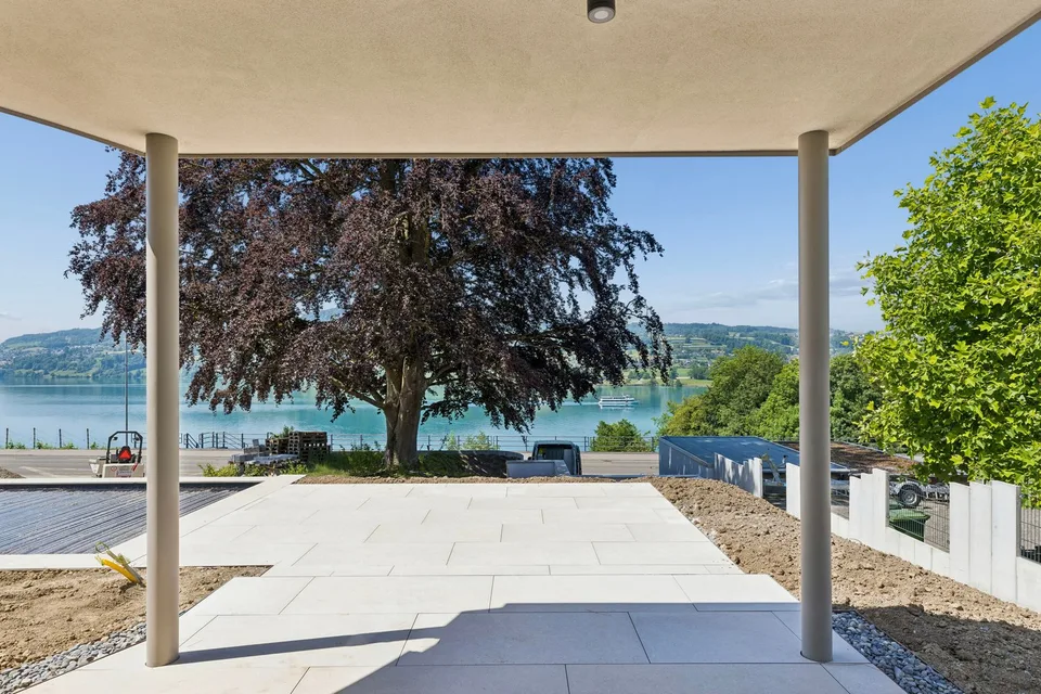 Exklusive Neubauvilla mit Pool und Seeblick – Foto 21 von 30
