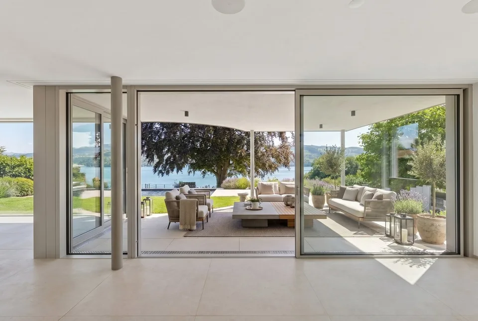 Villa nuova esclusiva con piscina e vista lago