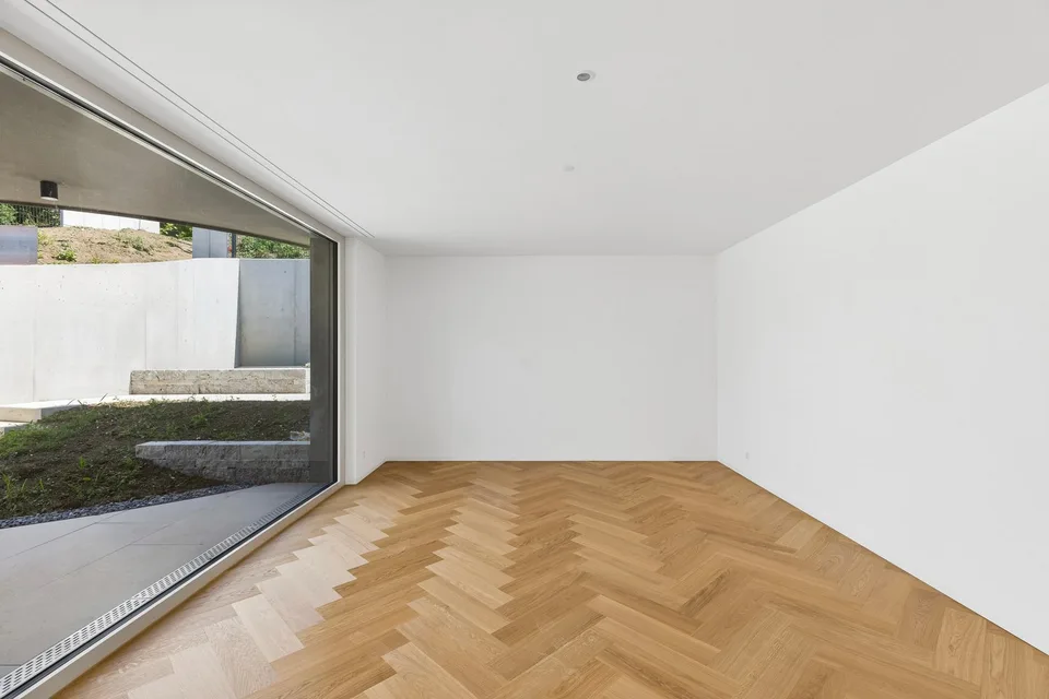 Exklusive Neubauvilla mit Pool und Seeblick – Foto 29 von 30