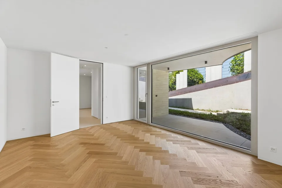 Exklusive Neubauvilla mit Pool und Seeblick – Foto 23 von 30